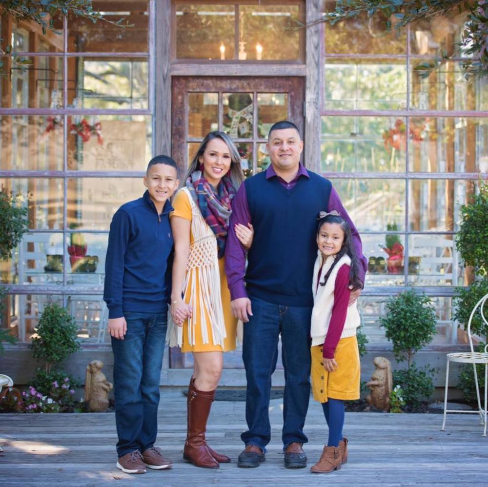 Meet your Posher, Alma